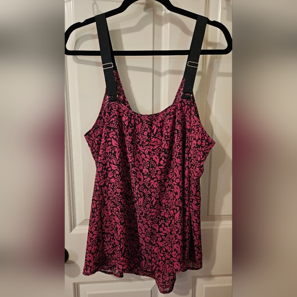 Lane Bryant 18/20 Semi-Sheer Pink Floral Scoop Neck Adjustable Strap Cami NWT - Picture 2 of 9